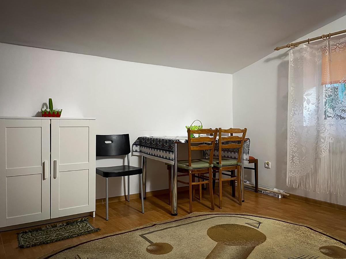 Casuta Mariuca Hotell Greci Exteriör bild