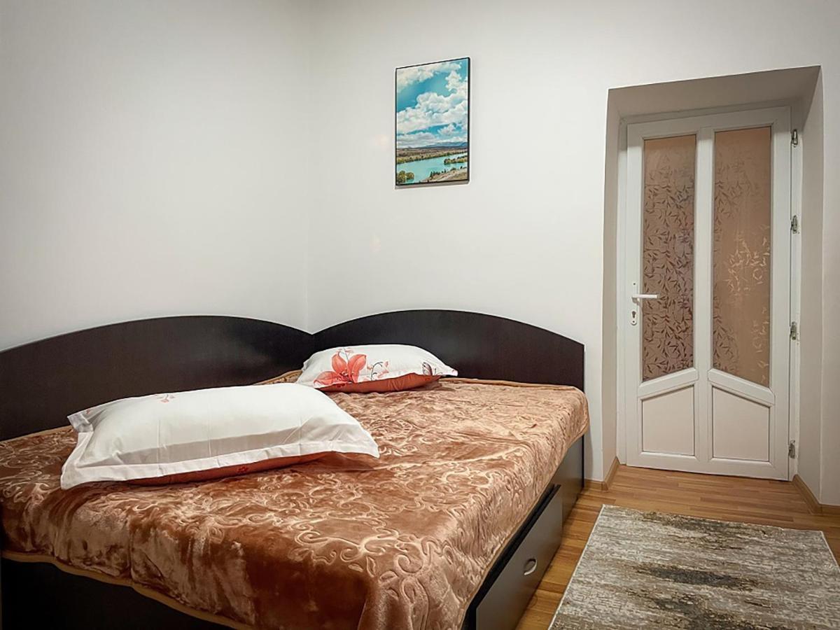 Casuta Mariuca Hotell Greci Exteriör bild