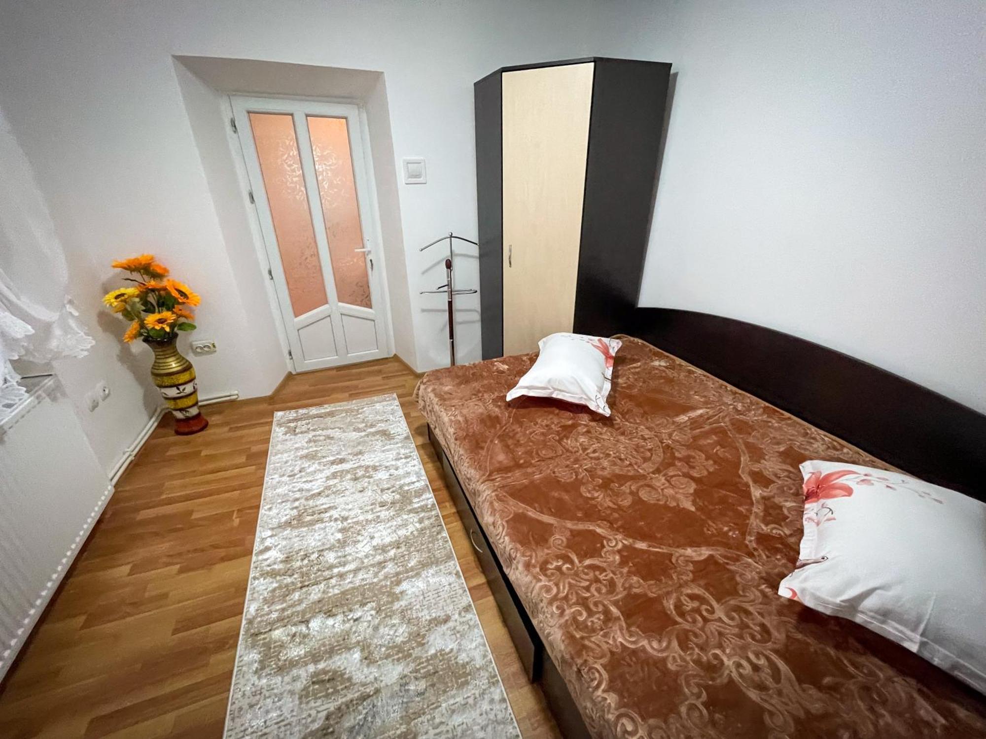 Casuta Mariuca Hotell Greci Exteriör bild